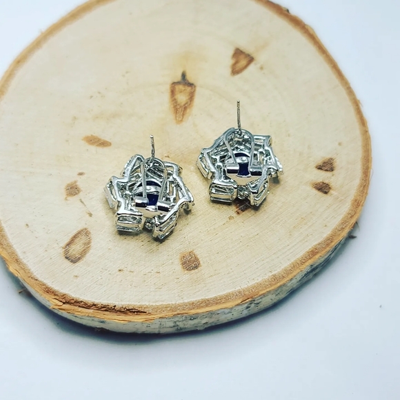 Blue Rhinestones silver tone earrings - Picture 4 of 4